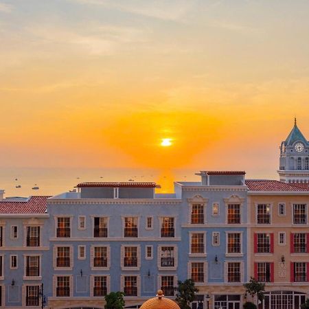 Sunset Sorrento Phu Quoc 아파트 호텔 외부 사진