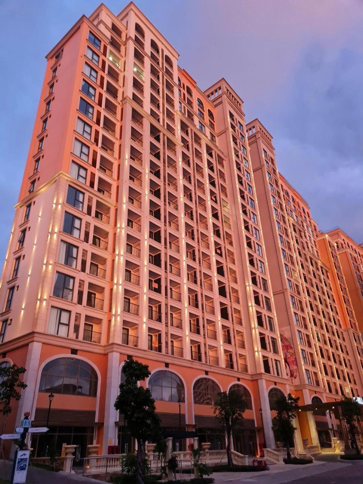 Sunset Sorrento Phu Quoc 아파트 호텔 외부 사진