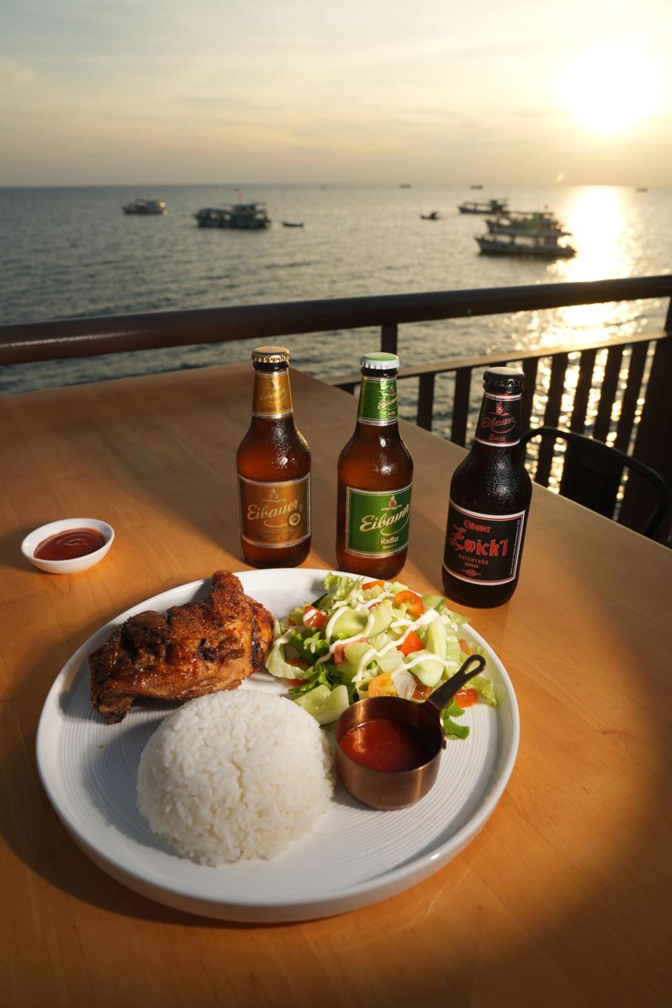 Sunset Sorrento Phu Quoc 아파트 호텔 외부 사진