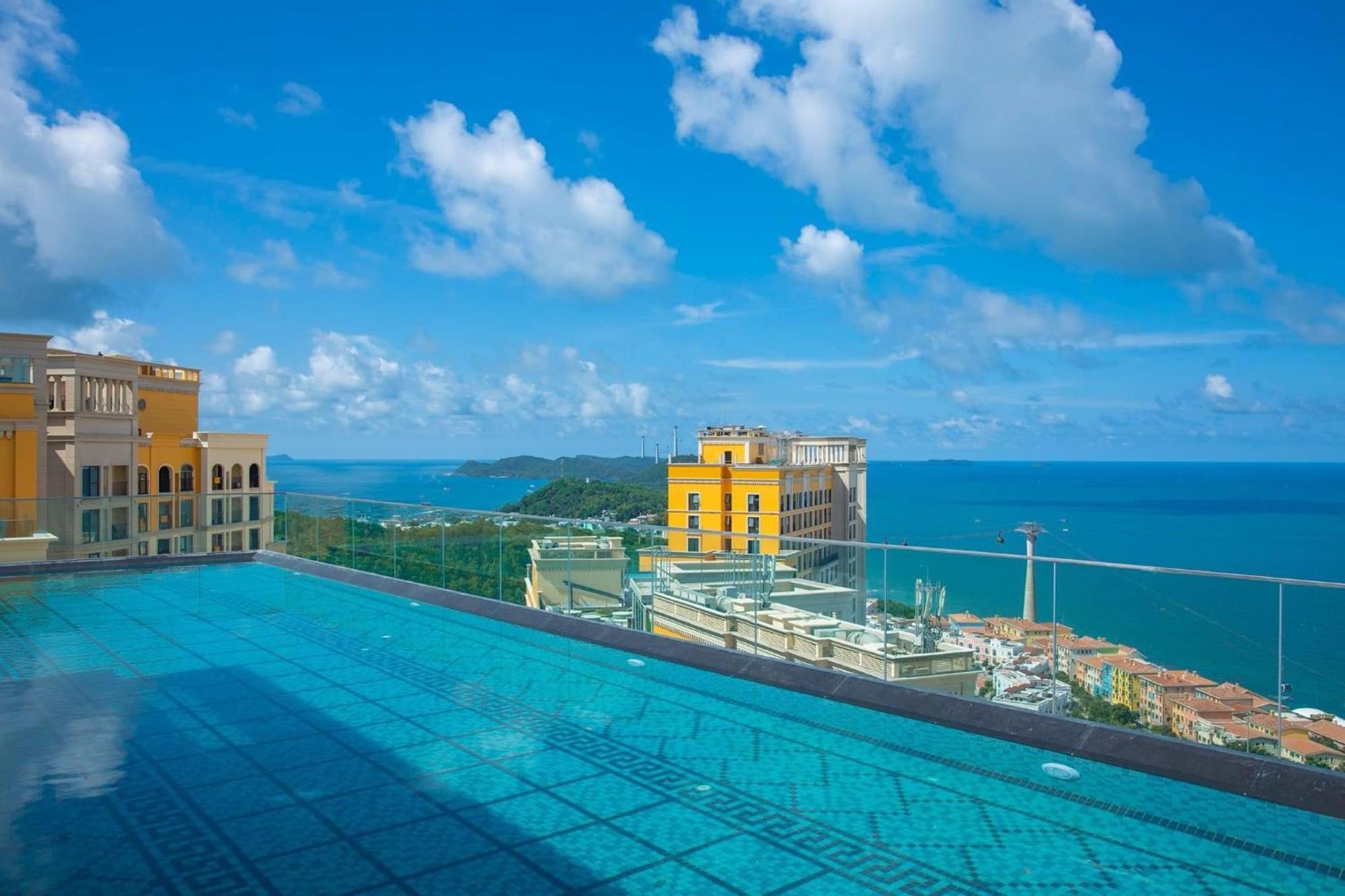Sunset Sorrento Phu Quoc 아파트 호텔 외부 사진