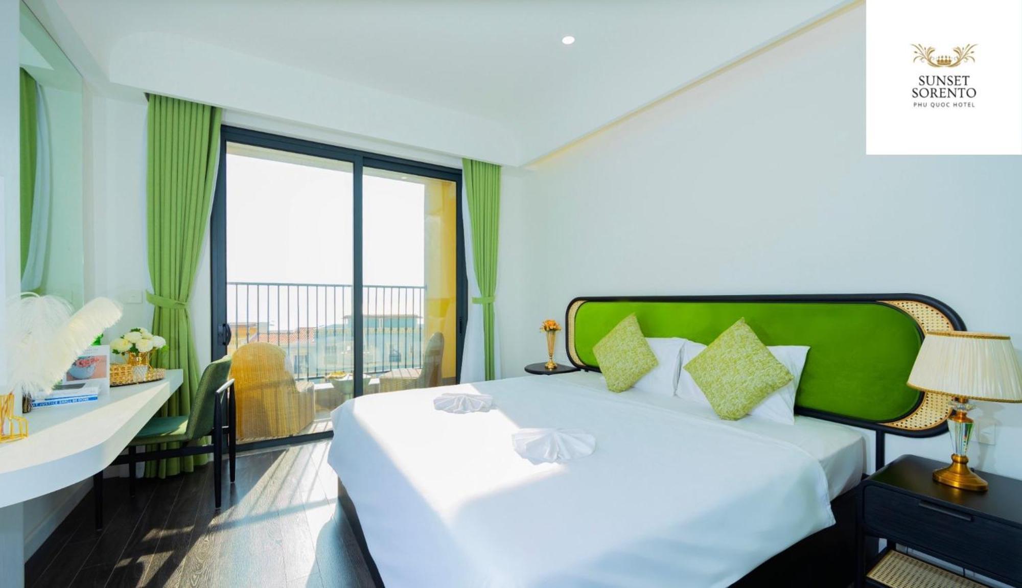 Sunset Sorrento Phu Quoc 아파트 호텔 외부 사진