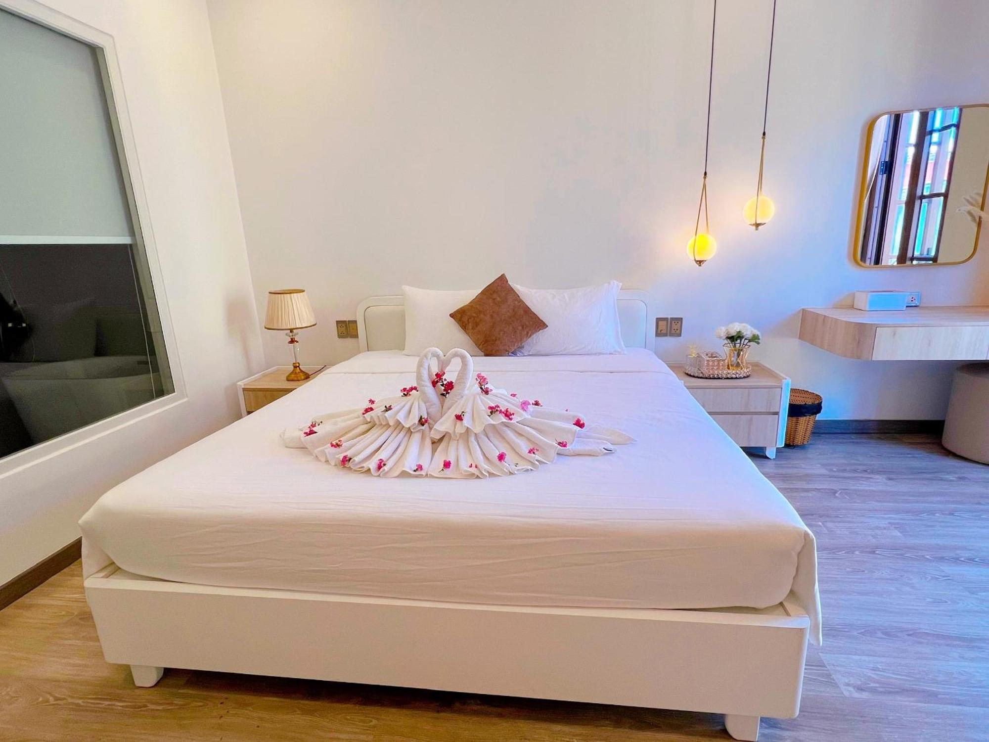 Sunset Sorrento Phu Quoc 아파트 호텔 외부 사진